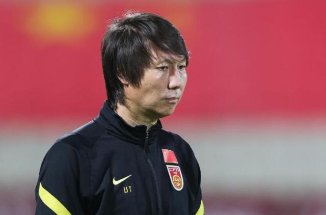 开云中国-因五项罪名被提起公诉 律师：李铁或被判无期徒刑