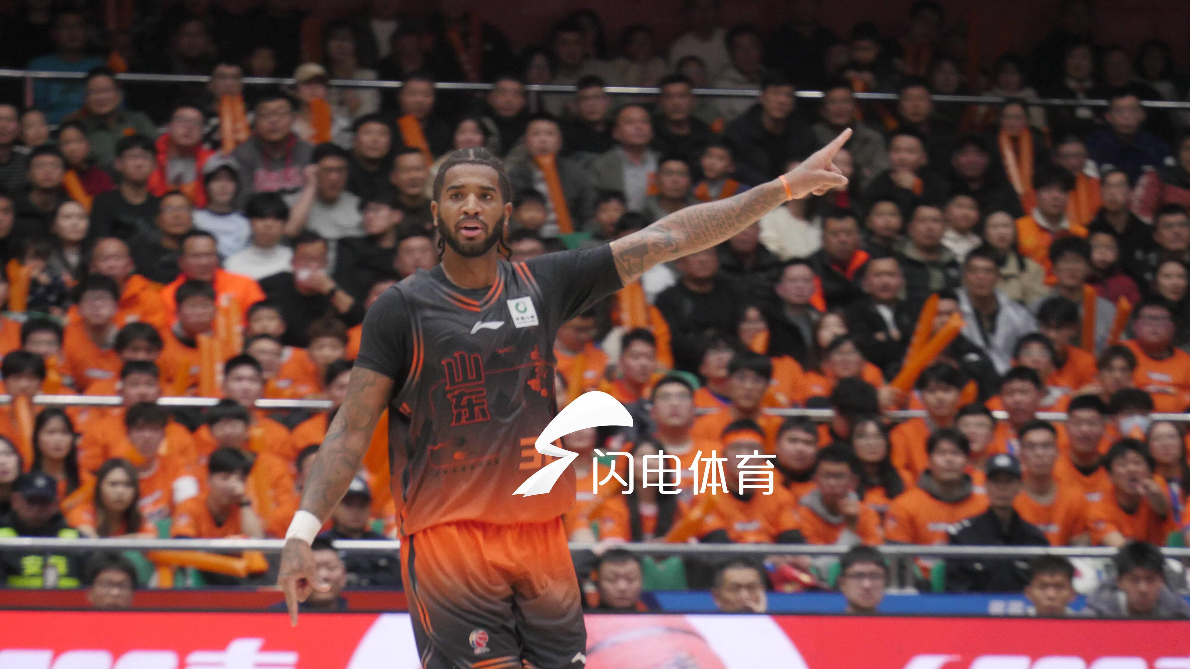 开云中国-CBA最新积分榜：上海登顶辽粤恩怨再续 山东高速稳坐前四